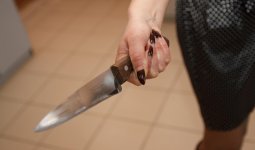 Шымкентте жігітін пышақтап тастаған қыз 10 жылға сотталды