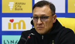 «Қайраттың» бас бапкері Рафаэль Уразбахтин қызметінен кетті