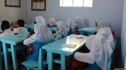 Министр Мақтаралдағы мектепке жаппай хиджаб киіп келген оқушыларға қатысты пікір білдірді (ВИДЕО)