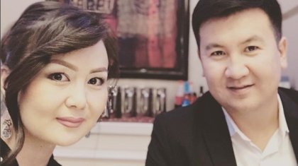 Тойда күйеуімен ән айтқан Гүлназ Әлімгерей жұртты керемет даусымен таң қалдырды (ВИДЕО)