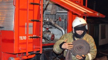 Өскеменде жылытқыш пештің кесірінен көп қабатты үй өртенді