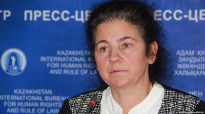 Құқық қорғаушы Семенова өзіне қысым жасап жатқанын айтты