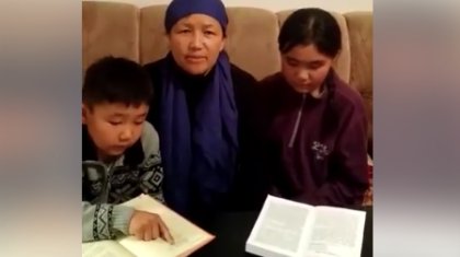 «Тағдырым қыл үстінде»: Сайрагүл Сауытбай елге сәлем жолдады (ВИДЕО)