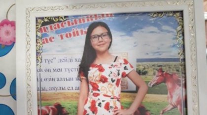 «Тағы бір бала құламаса таппас еді»: Құдықтан өлі табылған қыздың анасы оқиғанын шын мәнінде қалай болғанын айтты