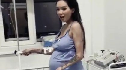 Тұңғыш президент күні Айжан Байзақова ұл тапты (ВИДЕО)