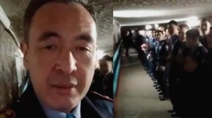 «Біз бандамыз»: Әріптестерін құттықтаймын деп қызметінен қуылған полицей жұмысқа тұра ала ма?
