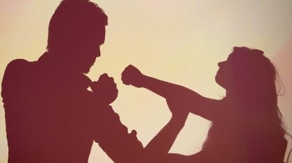 Шымкентте кондутор жігіт жүкті әріптесіне қол көтерді (ВИДЕО)