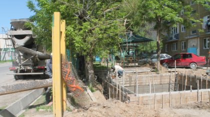 Леңгірдегі жертөлесі септикке айналған үй Тоқаевтың сөзінен кейін қалай өзгерді? (ФОТО)