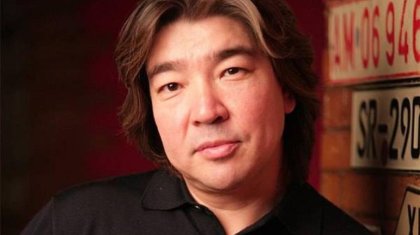 Белгілі композитор көпбалалы отбасыға пәтер сыйлады