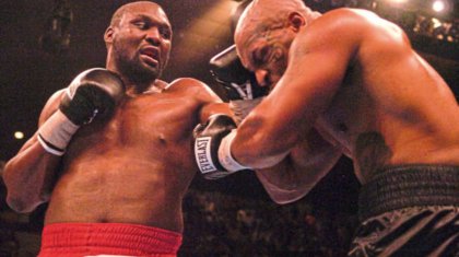 Қазақстандық боксшы Майк Тайсонды нокаутқа түсірген Уильямспен жұдырықтасады (ВИДЕО)
