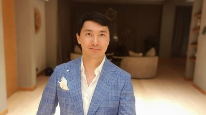 «Ақырзаман жақындаған сияқты»: Отандық миллионер тәртіпсіз қыздардың мәселесін көтерді