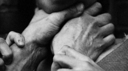 Ақтөбе облысында 30 жастағы ер кісі әкесін тұншықтырып өлтірді