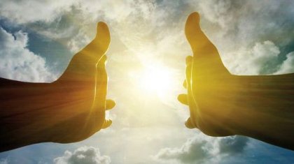 Владимир Познер: «Құдайға деген сенім әлсіз адамдарға керек»