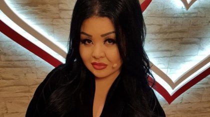 «Егіз қызына кіндік шешемін»: Жадо күйеуіне тоқал алып бергенін жария етті