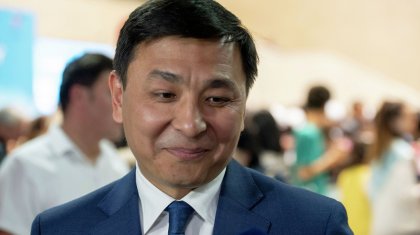 «Тазаланбаған қардай көп ақша»: астаналықтар Алтай Көлгіновтің туған күніне не тіледі?