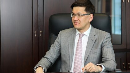 Дәрмен Сәдуақасов желілерге «позитивті» пікірлер жазу үшін елорда әкімдігінен 125 млн теңге алған