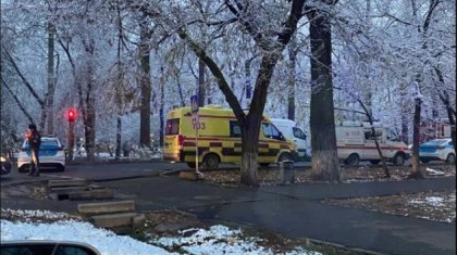 Алматыда полиция бір көшені қоршауға алды