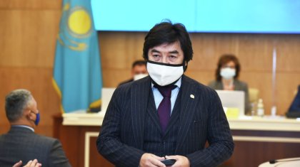 Бекболат Тілеухан мәжілісте ұрық сату мәселесін көтерді
