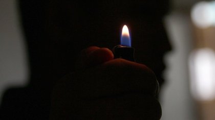 Павлодар облысында ер азамат әйелінің үстіне спирт құйып, өртеп жіберген