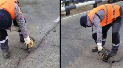 Атырауда көпірді шәйнекпен жамап жатыр (видео)