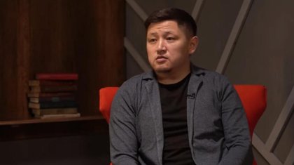 «Кешірім сұрасаң ғана ойнайсың деді»: Нұрболхан Шарапов Есен Елеукенге не себепті өкпелі?