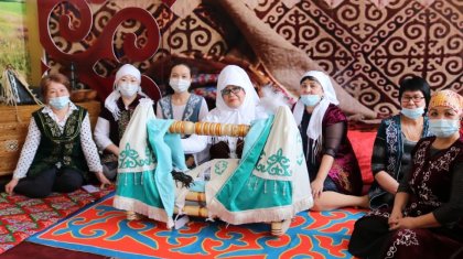 Аналар кеңесі қоғам үшін қандай қызмет атқаруда?