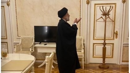 Иран президенті Кремльде намаз оқыды