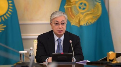 Президент қола жүлдегер биатлоншы Александр Герлицті құттықтады