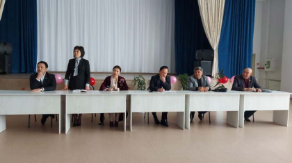 «Путинге жолдаймын»: орыс сыныбын аштырмақ болған бір топ қазақ елді Путинмен қорқытты