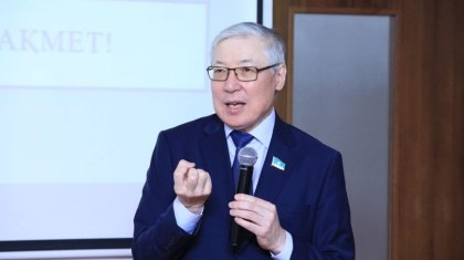 «Ана тілімізге қатысты Мәжілісте ешқандай дауыс беру болған жоқ» - Берік Әбдіғали