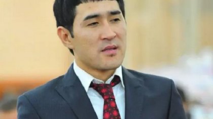 «Сезесің бе, шаршадым»: Нұржан Төлендиев марқұм анасын еске алып, елді жылатты