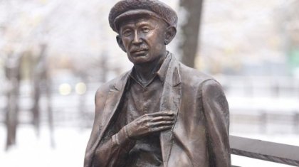 Бір топ зиялы азамат Шәмші Қалдаяқовқа «Халық қаһарманы» атағын сұрап Президентке хат жазды