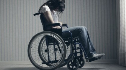 Петропавлда мүгедектігі бар қызды бірнеше ер адам зорлаған