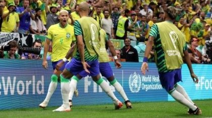 Футболдан ӘЧ: Бразилия Сербиямен матчта жеңіске жетті