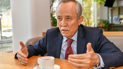 «Генералдардың бәрі миллиардер»: Серік Әбдірахманов елімізде шенді лауазымдар сатылатынын айтты (ВИДЕО)