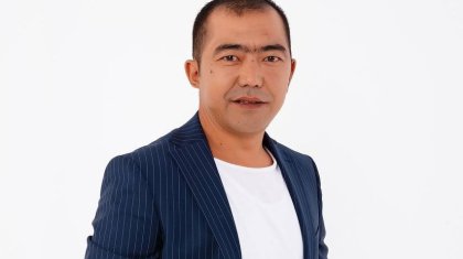 «Басымнан балғамен ұрды»: Танымал актер фильмге түскеннен кейін миы шайқалып, ауруханаға жатқан