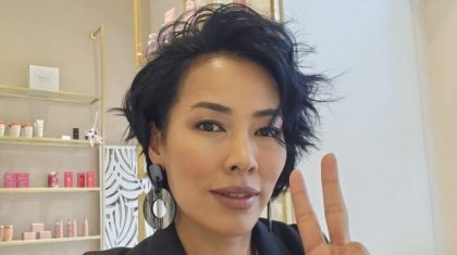 «Сирияны айтып, қорқытпай-ақ қойыңыздар»: Бекболат Тілеуханның бұрынғы келіні мектептерде намазхана ашуды талап етті