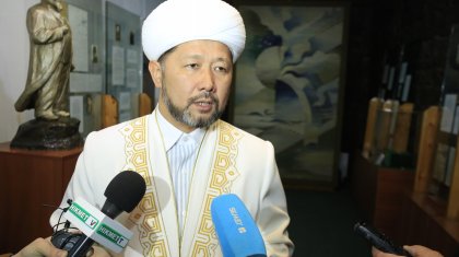 «Баласын тастап кеткен әйелді «шеше» деп атайды»: Бас мүфти дінтанушының сөзіне қатысты пікір білдірді