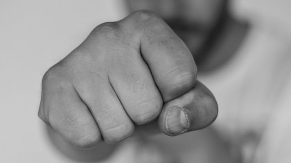 Байқоңыр тұрғыны полицейден өшін алғаны үшін екі жылға сотталды