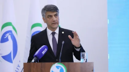 Өзбек депутаты елде орыс тілін толық алып тастауды ұсынды