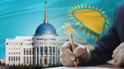 Тоқаев сабақта ұялы телефонды пайдалануды шектейтін заңға қол қойды