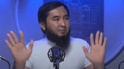 «Жыныстық инфекцияны тек әйелдер таратады»: Журналистің пікірі желіде наразылық тудырды (ВИДЕО)