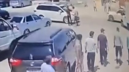 «Ешкім көмектеспеді»: Атырау тұрғыны көлігін бүлдірген азаматты ұрып өлтірген (ВИДЕО)