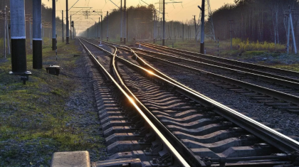 ҚТЖ вокзал жолдарын заңсыз жалға берген