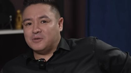 «Билік тарапынан қысым болды»:  Қайрат Түнтеков неліктен сахнадан көрінбей кеткенін айтты