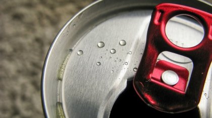 «Асқазаным іріп кетті»: Күніне 3 құты энергетикалық сусын ішкен қазақстандық өмірімен қош айтыса жаздаған