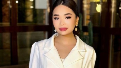 «Бұны білсем ешқашан тұрмыс құрмас едім»: Блогер ішкілікке салынған енесінен қорлық көргенін айтты (ВИДЕО)