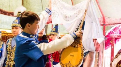 Жетім жігіт үйленбес бұрын қай рудан екенін тест арқылы білген