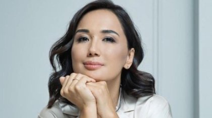 «Ұршық иіріп, мәсі киіп отырған кемпір-шал елестейтін»: Ләйлә Сұлтанқызы қарттық жайлы сөз қозғады (ВИДЕО)