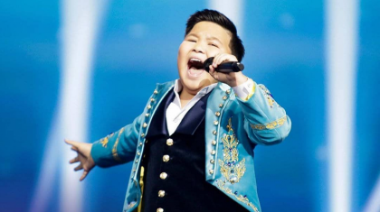 «Алғашқы сыйақыма үйдегілердің кредитін жаптық»: Ержан Максим табысын қайда жұмсайтынын айтты (ВИДЕО)